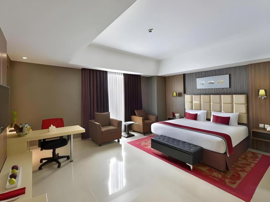 Travello Hotel Bandung Exteriör bild