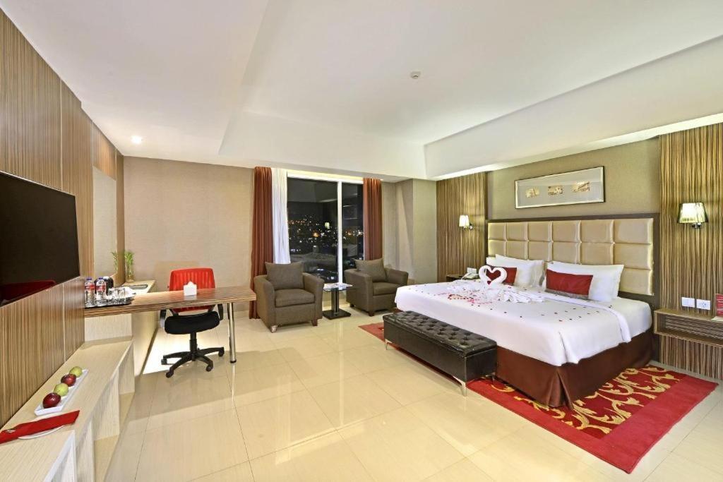 Travello Hotel Bandung Exteriör bild