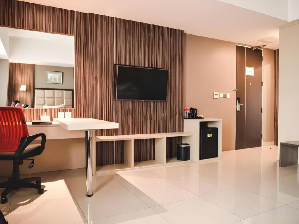 Travello Hotel Bandung Exteriör bild