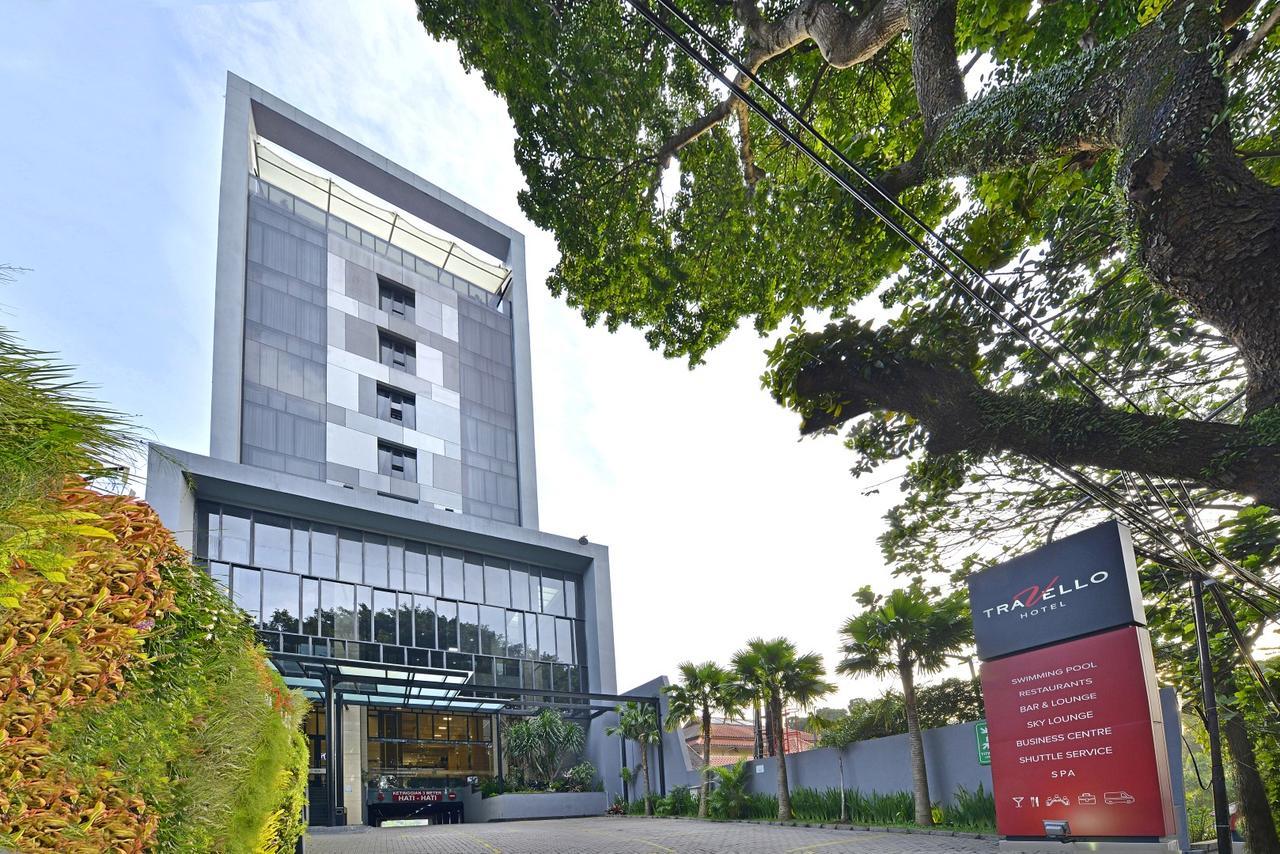 Travello Hotel Bandung Exteriör bild